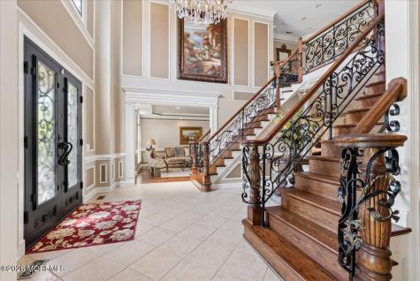828 Dancer Lane Manalapan NJ 07726
