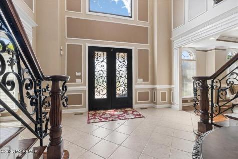 828 Dancer Lane Manalapan NJ 07726