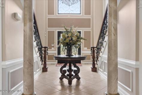 828 Dancer Lane Manalapan NJ 07726