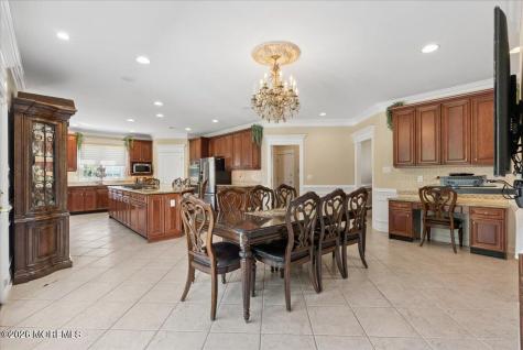 828 Dancer Lane Manalapan NJ 07726