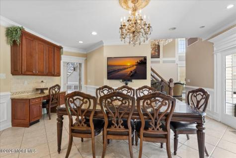 828 Dancer Lane Manalapan NJ 07726
