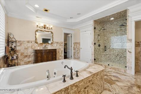 828 Dancer Lane Manalapan NJ 07726