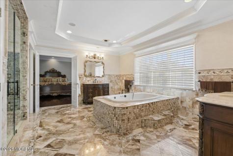 828 Dancer Lane Manalapan NJ 07726