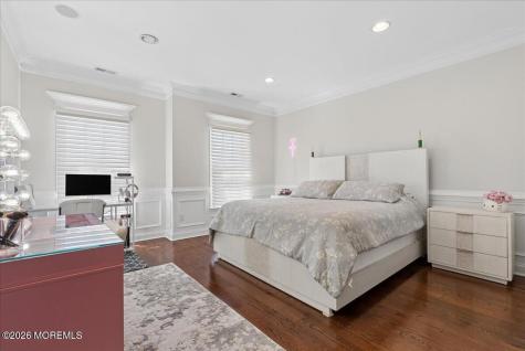 828 Dancer Lane Manalapan NJ 07726