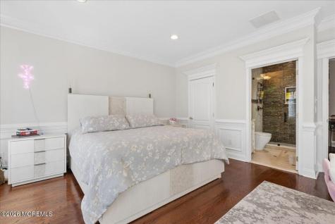 828 Dancer Lane Manalapan NJ 07726