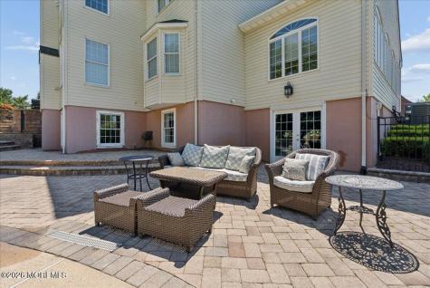 828 Dancer Lane Manalapan NJ 07726