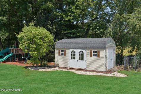 828 Dancer Lane Manalapan NJ 07726