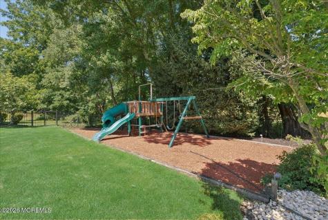 828 Dancer Lane Manalapan NJ 07726