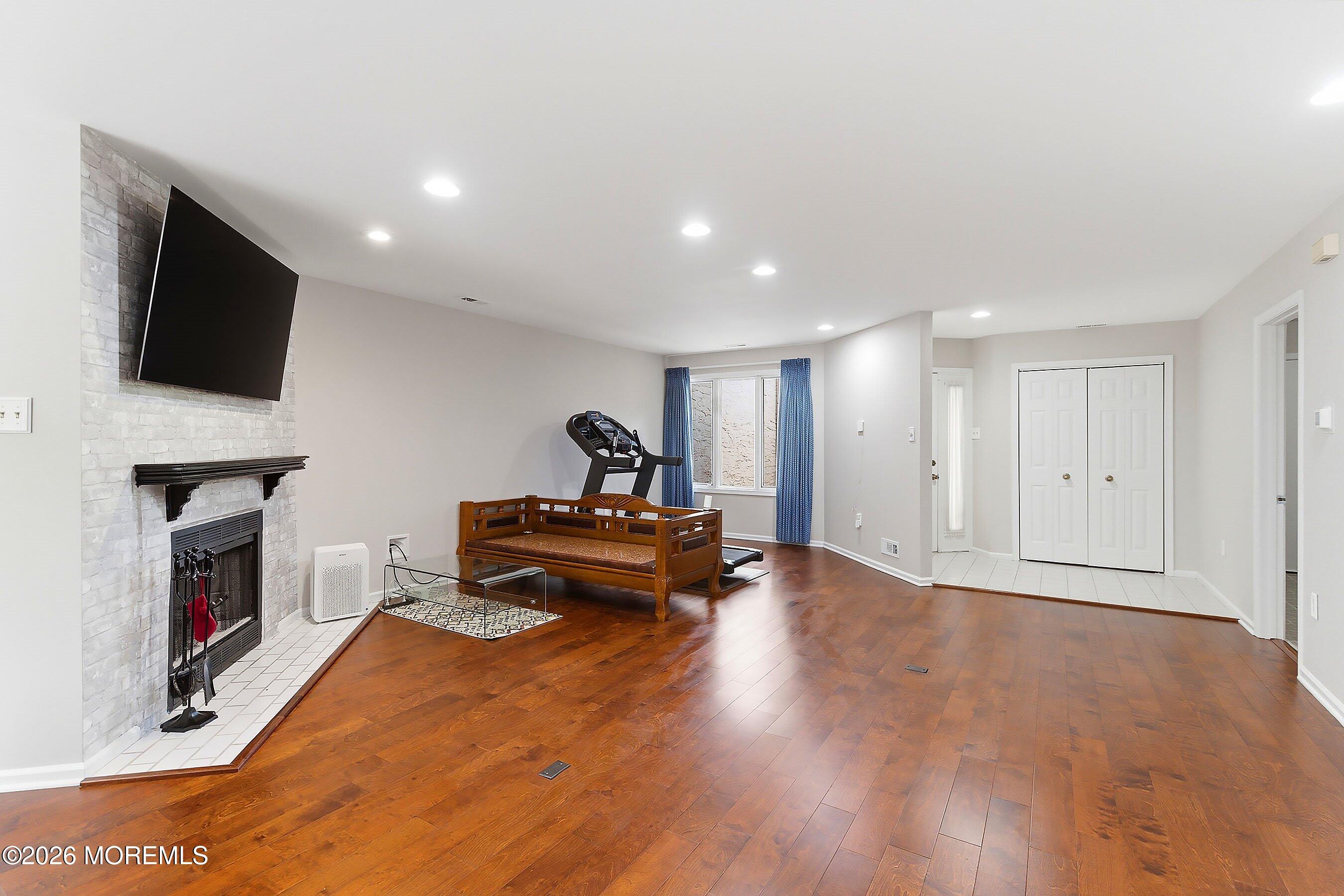 49 Woodmont Drive Lawrenceville NJ 08648