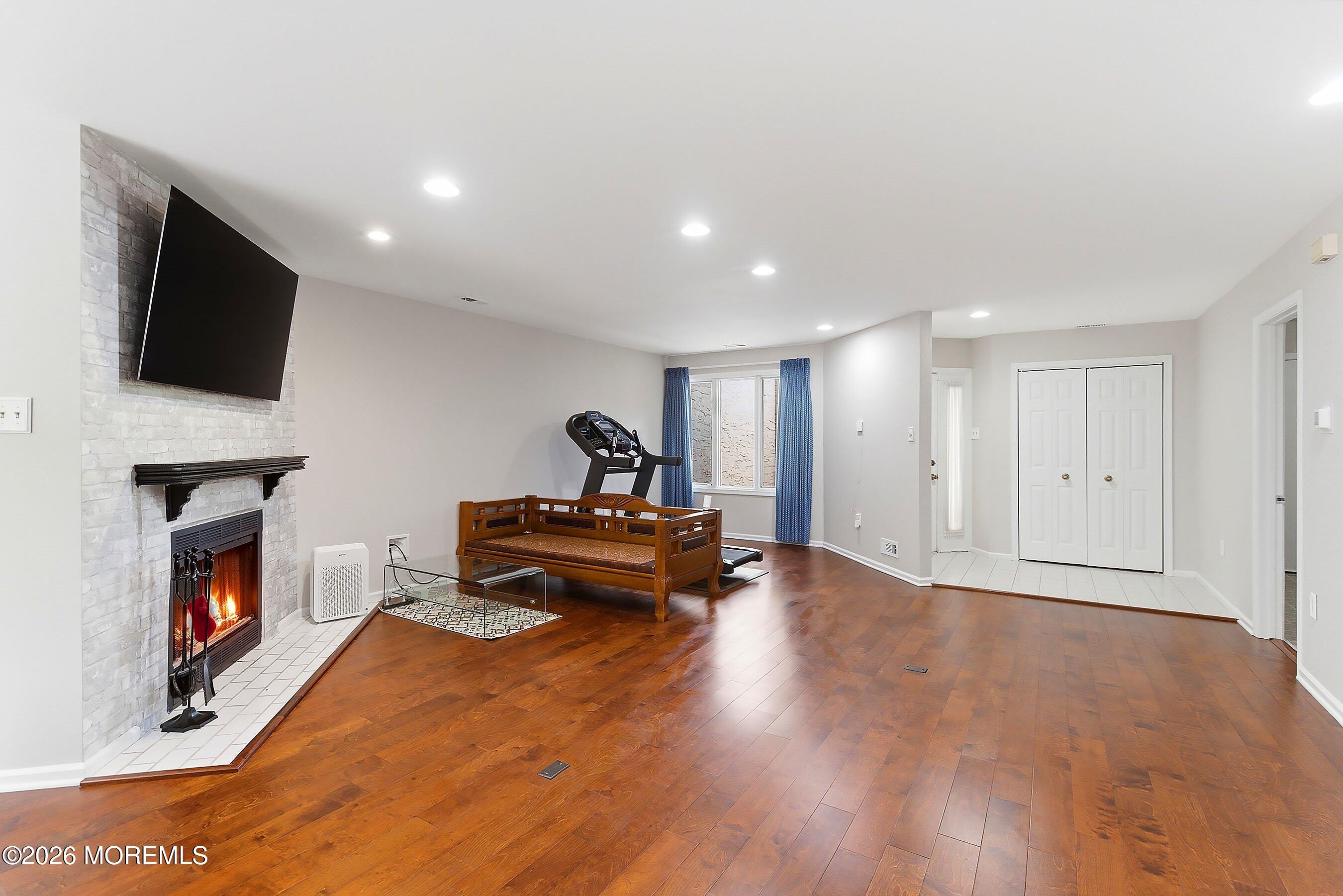 49 Woodmont Drive Lawrenceville NJ 08648