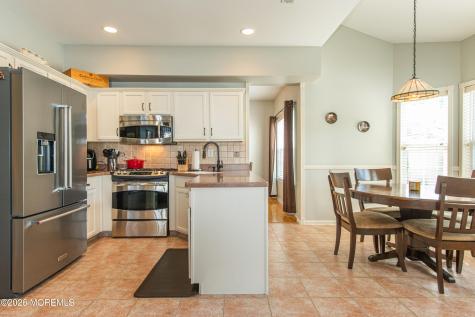 91 Nutmeg Road Aberdeen NJ 07747