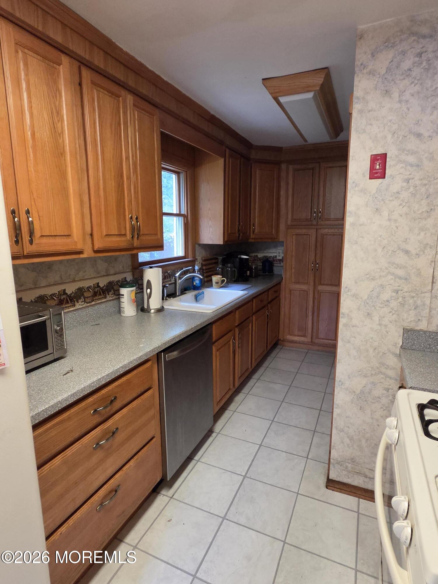 15 Western Drive Howell NJ 07731