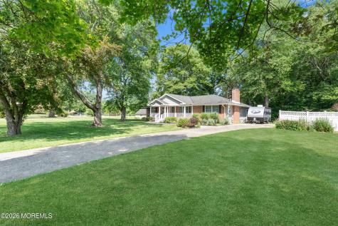 101 Corrine Drive Pennington NJ 08534