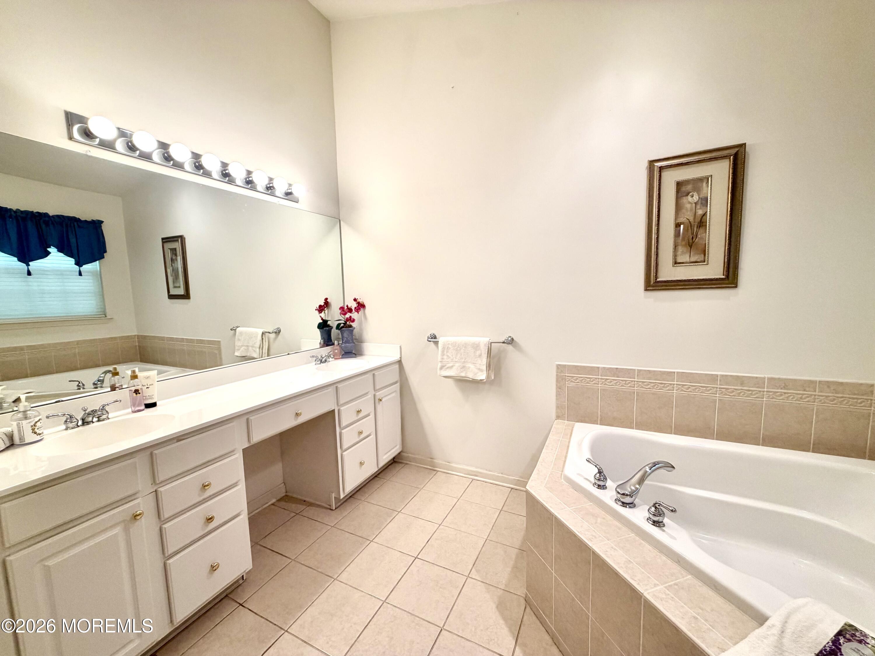 23 Carlisle Drive Jackson NJ 08527