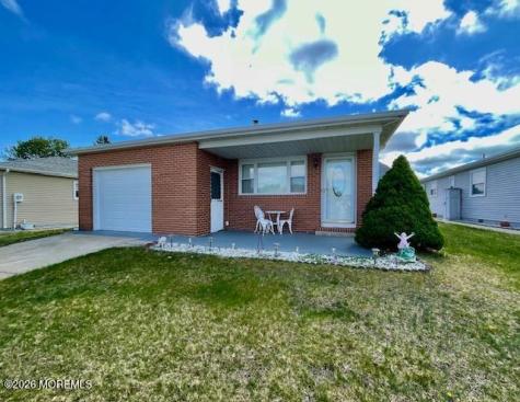 11 Monaco Court Toms River NJ 08757