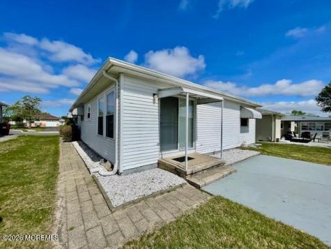 11 Monaco Court Toms River NJ 08757