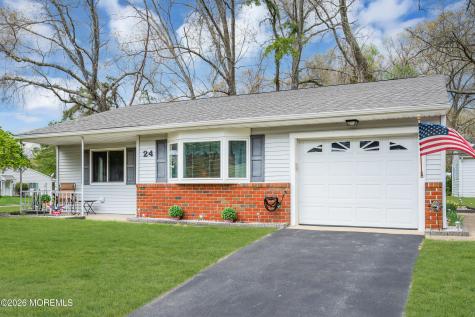 24 Texas Boulevard Whiting NJ 08759