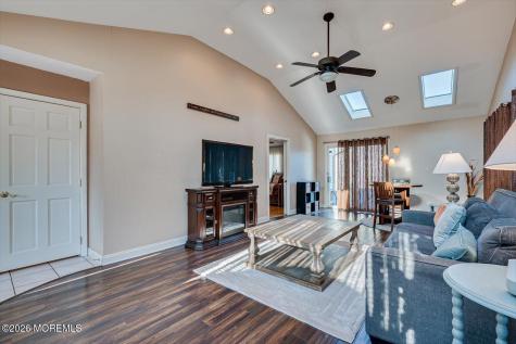 55 Kierst Street Parlin NJ 08859
