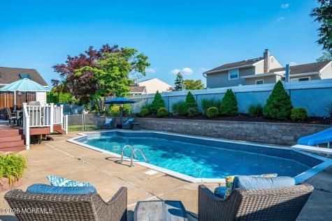 55 Kierst Street Parlin NJ 08859