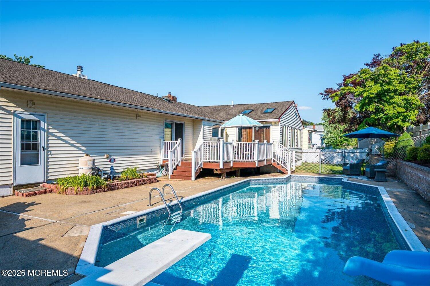 55 Kierst Street Parlin NJ 08859