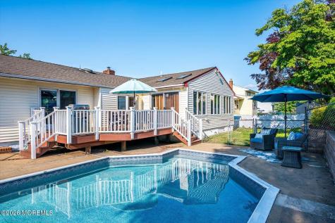 55 Kierst Street Parlin NJ 08859