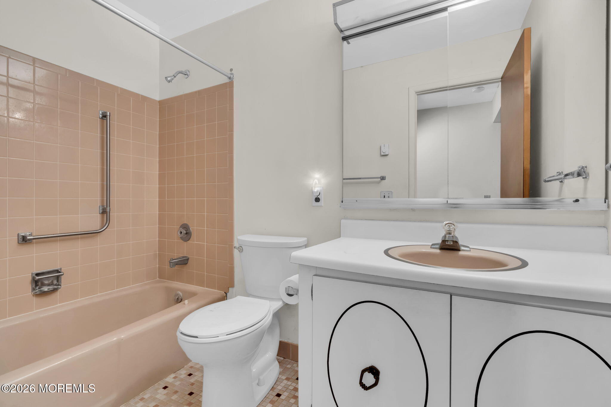 26 B Moccasin Drive Whiting NJ 08759