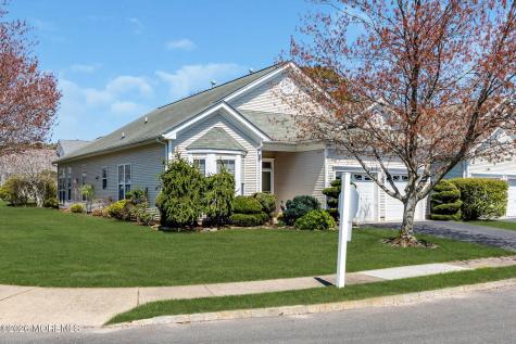 2 Heathersway Court Lakewood NJ 08701