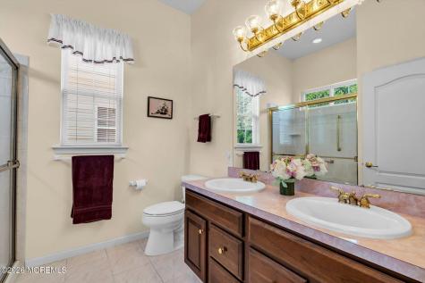 2 Heathersway Court Lakewood NJ 08701