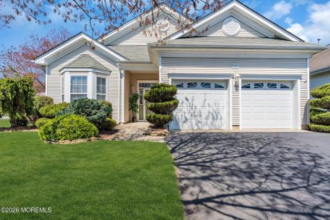 2 Heathersway Court Lakewood NJ 08701