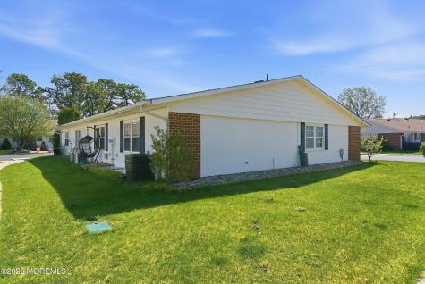 1018A Aberdeen Drive Lakewood NJ 08701