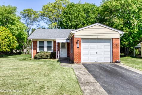 16 Hudson Parkway Whiting NJ 08759