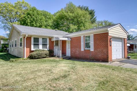 16 Hudson Parkway Whiting NJ 08759