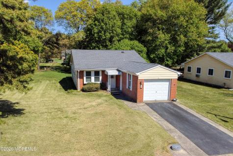 16 Hudson Parkway Whiting NJ 08759