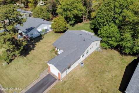 16 Hudson Parkway Whiting NJ 08759