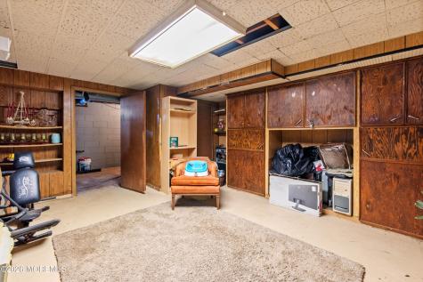 2 Livingston Drive Howell NJ 07731