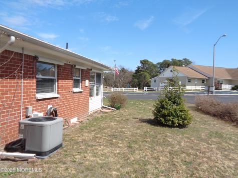 94 A Fairway Lane Whiting NJ 08759