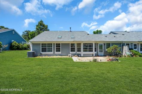 1013B Buckingham Drive Manchester NJ 08759