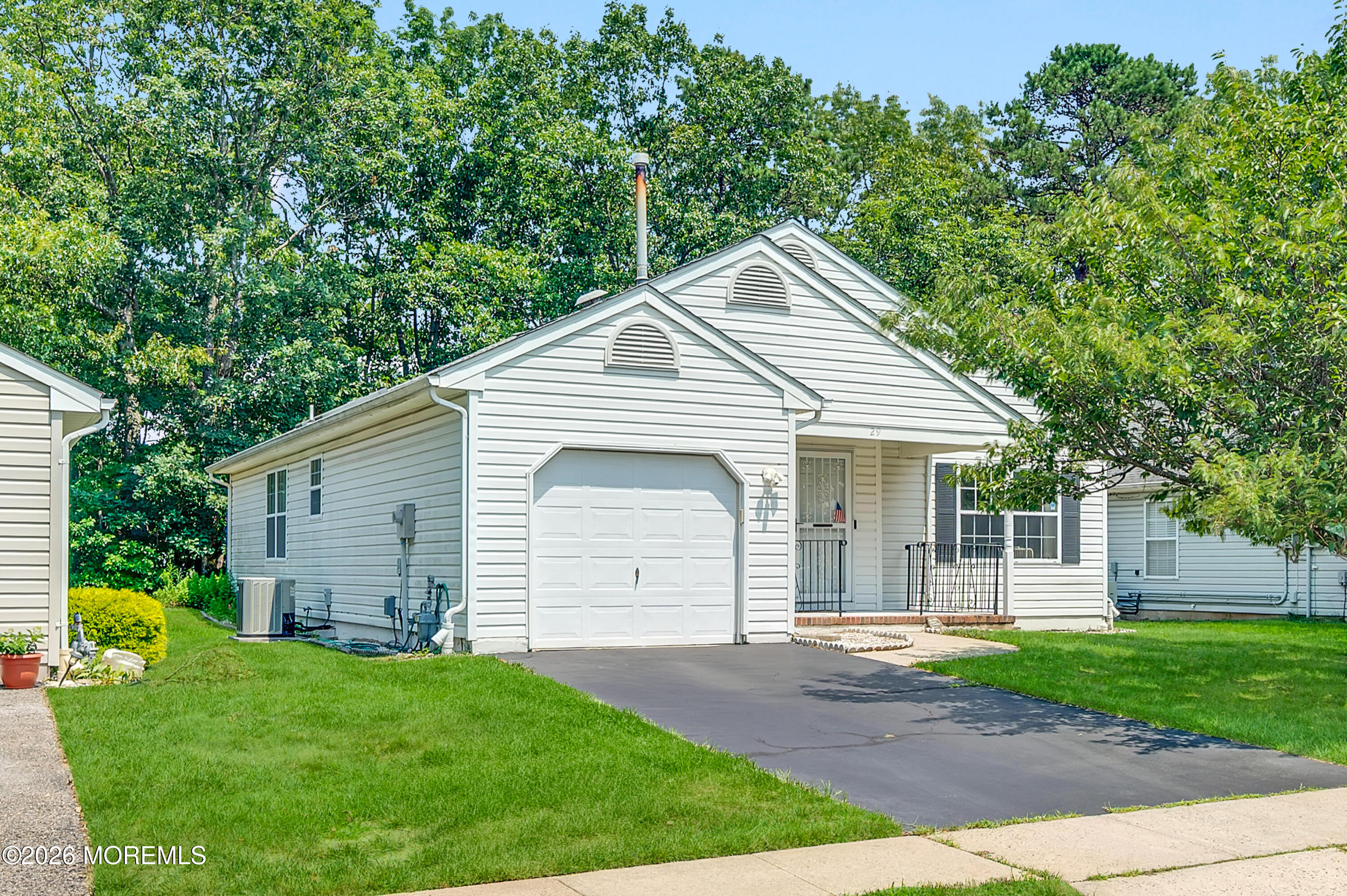 29 Woodchuck Lane Brick NJ 08724