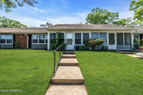 390 Picardy Court Lakewood NJ 08701