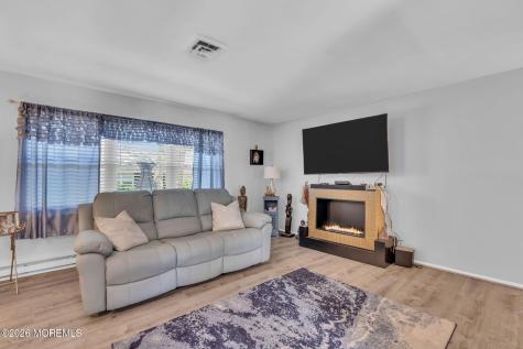 390 Picardy Court Lakewood NJ 08701