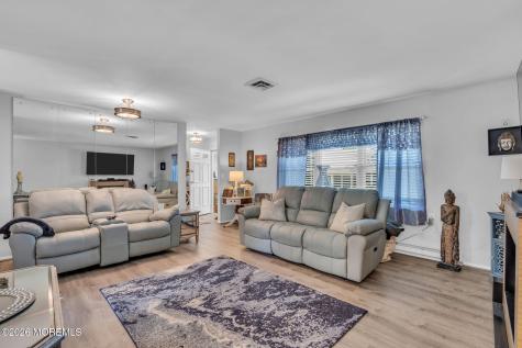 390 Picardy Court Lakewood NJ 08701