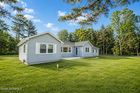 5 Riccis Drive Jackson NJ 08527
