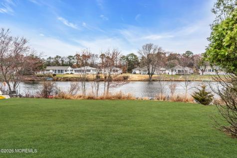 186 Harrington Drive N Toms River NJ 08757
