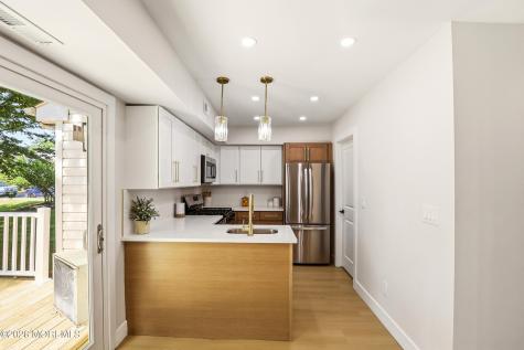 273 Edgeware Court Franklin NJ 08873