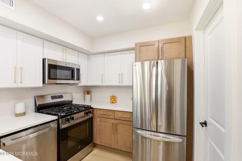 273 Edgeware Court Franklin NJ 08873
