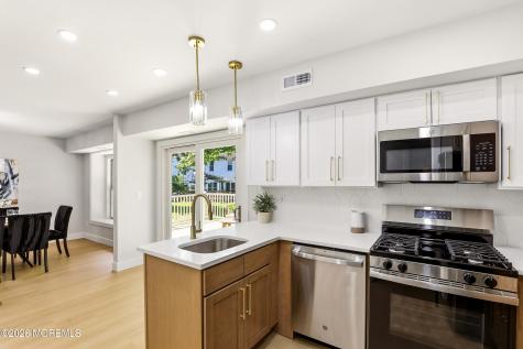 273 Edgeware Court Franklin NJ 08873