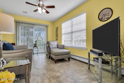 22 Woodspring Lane Whiting NJ 08759
