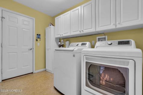 22 Woodspring Lane Whiting NJ 08759
