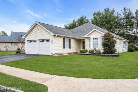 22 Woodspring Lane Whiting NJ 08759