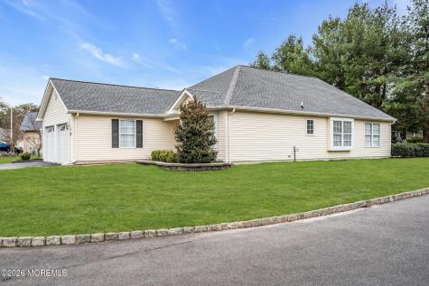 22 Woodspring Lane Whiting NJ 08759